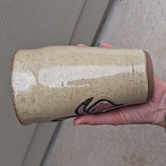 Vintage artist signed speckle pottery vase - Picture 3 of 8